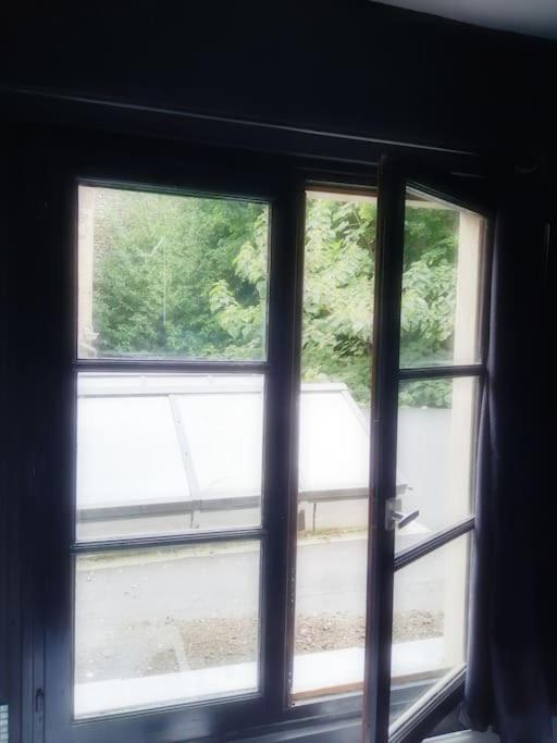 Appartement Avec Sauna Et Balneo Privatifs -Troyes Centre Luaran gambar